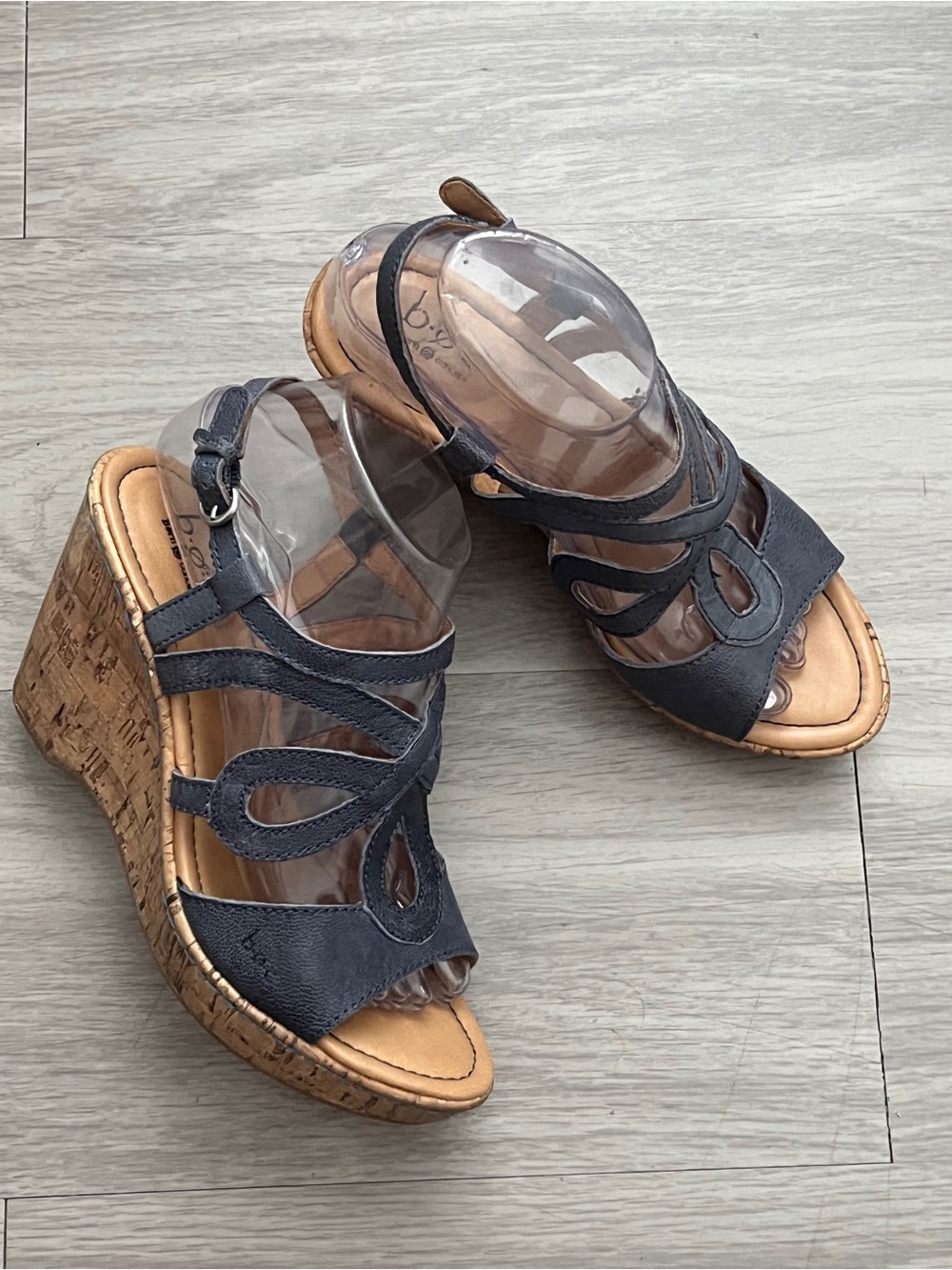 b.ø.c. Born Concept 8M Blue Leather Cork Wedge Platform Sandals